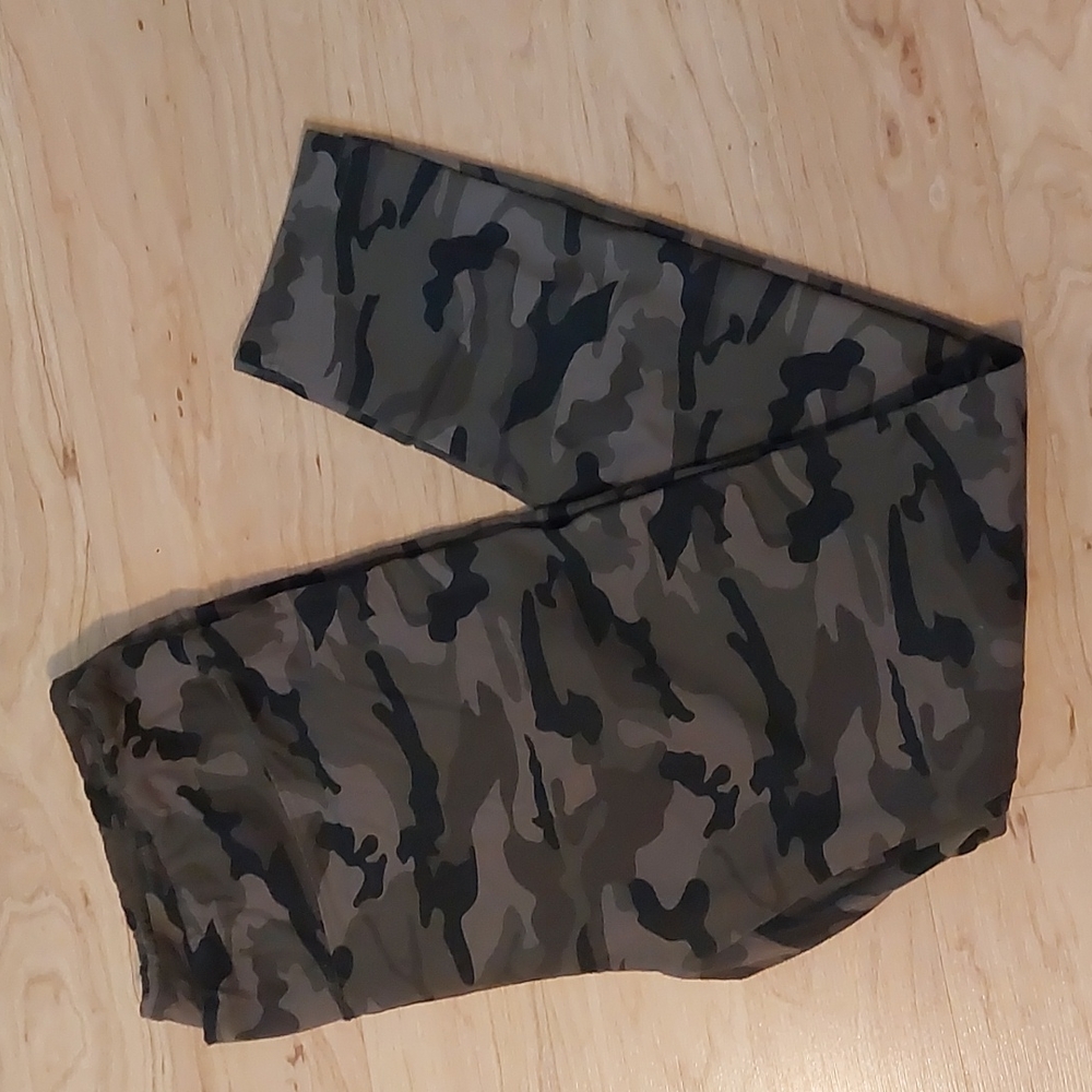 Women's Camo Leggings size 1X